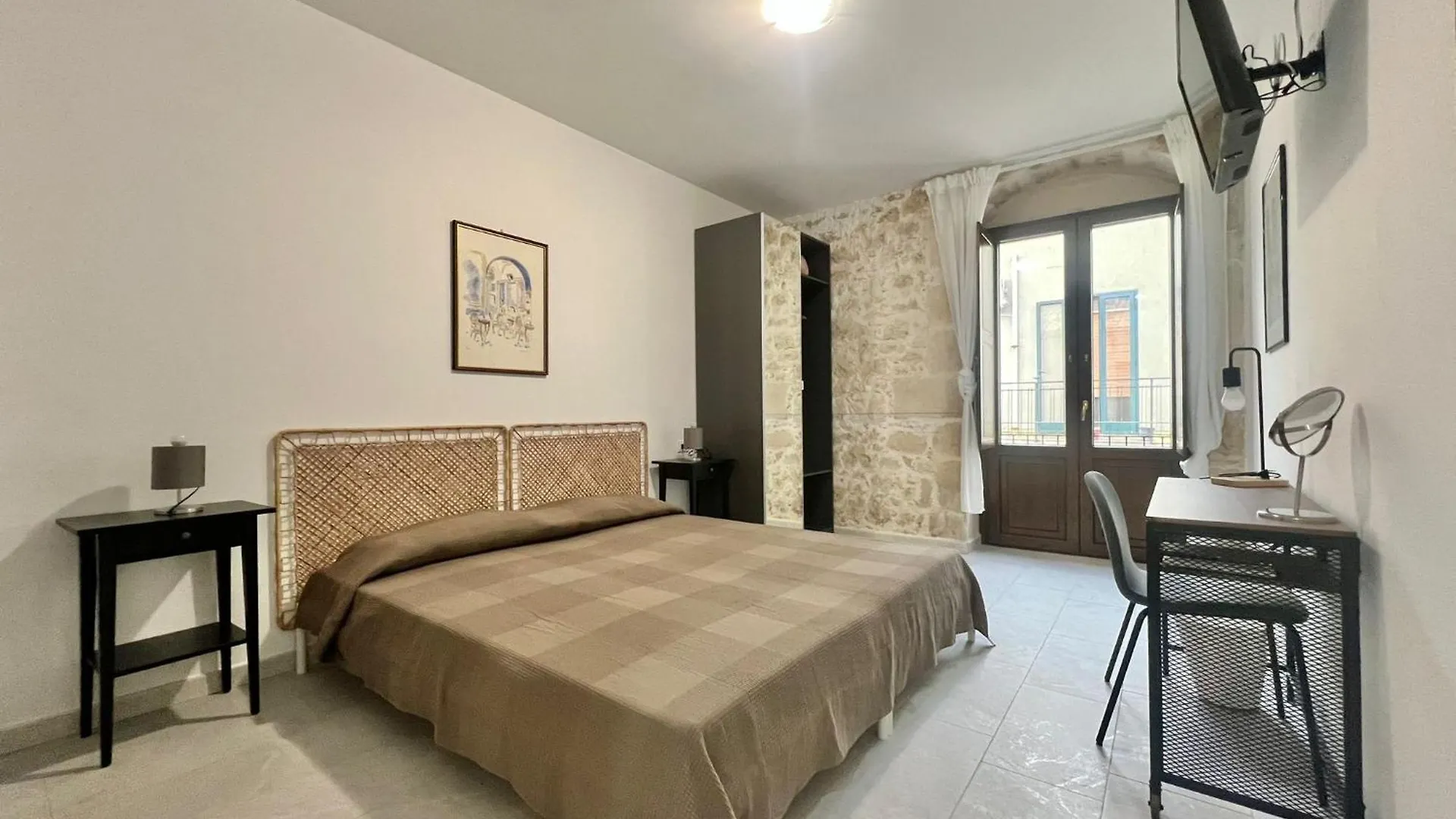 Dimore Hyblon Cassaro 0*,  Italy
